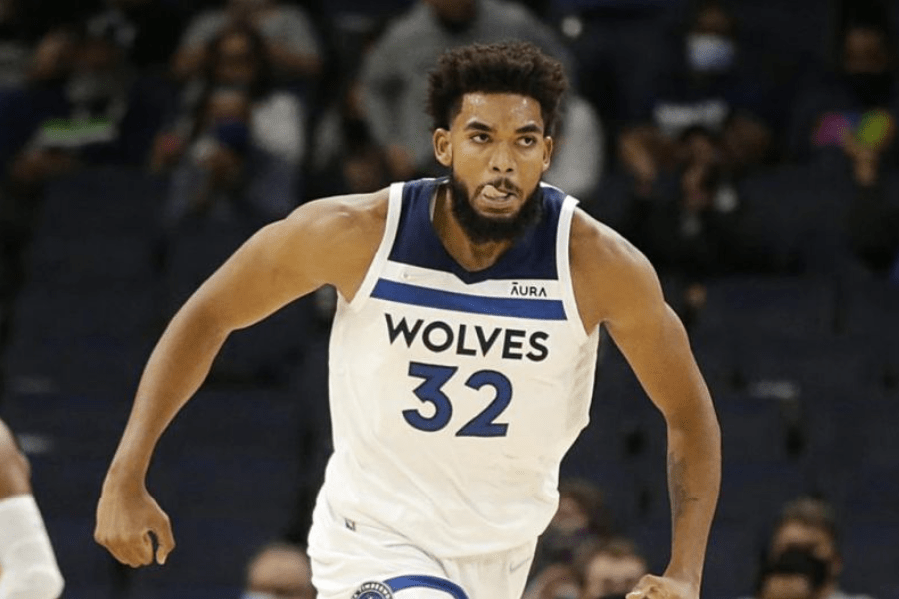 九游娱乐平台 -关于欧联赛程吃紧，克里夫兰骑士冲刺阶段临场应变，质疑声仍在，赛季目标并未改变的信息