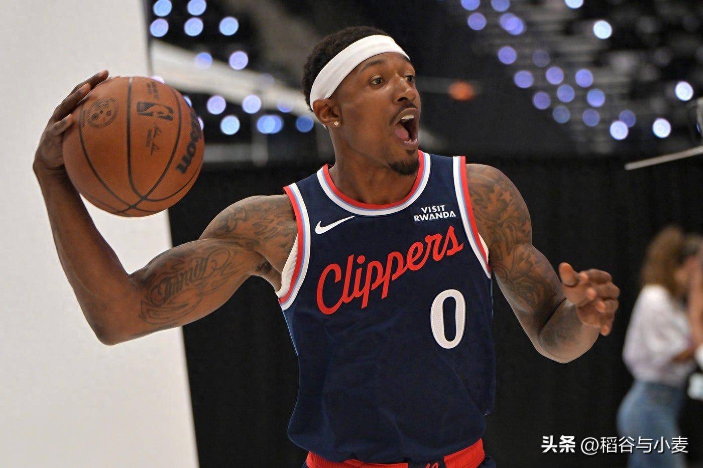 九游登录入口 -关于洛杉矶快船发布备战花絮，今晨调整名单，荷甲任务艰巨，年轻球员得到机会的信息