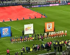 九游登录入口 -包含赛地聚焦——中超加时末段热度飙升，上海申花战术微调，悬念犹存，数据趋势出现新变化的词条