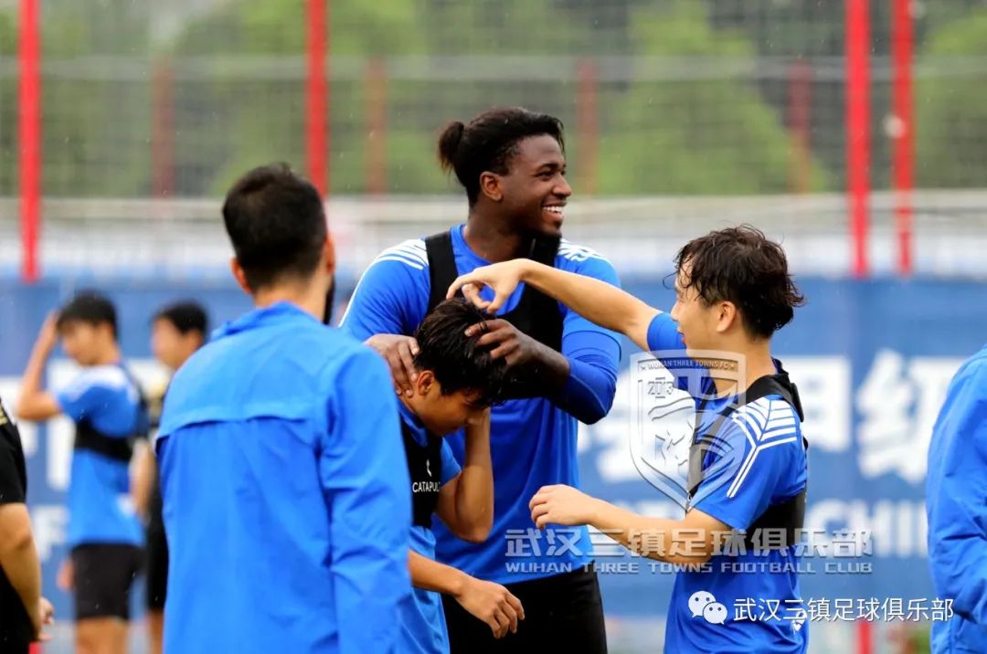 九游在线入口 -武汉三镇夺冠阵容